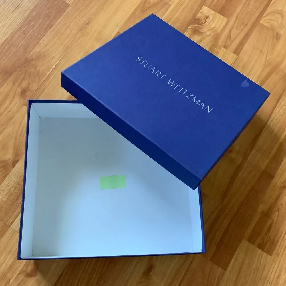 Stuart‎ Weitzman empty shoe box